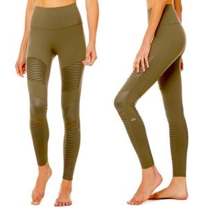 Alo Yoga Moto Dark Green Leggings SZ M